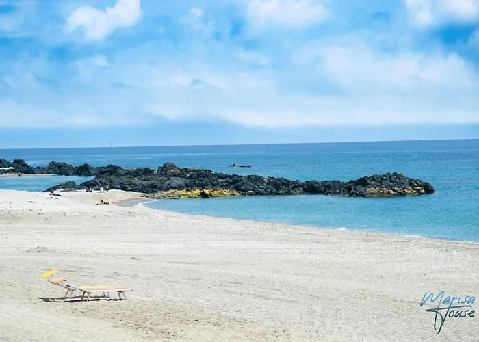 アパート Marisa House *