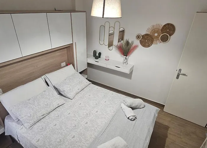 Marisa House * ジャルディーニ・ナクソス